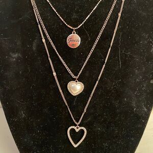 Vintage 3-strand (shortest 16”) Guess rose gold tone confetti necklace pendants